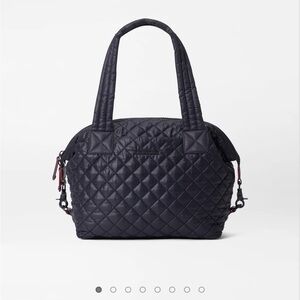 Black medium sutton deluxe